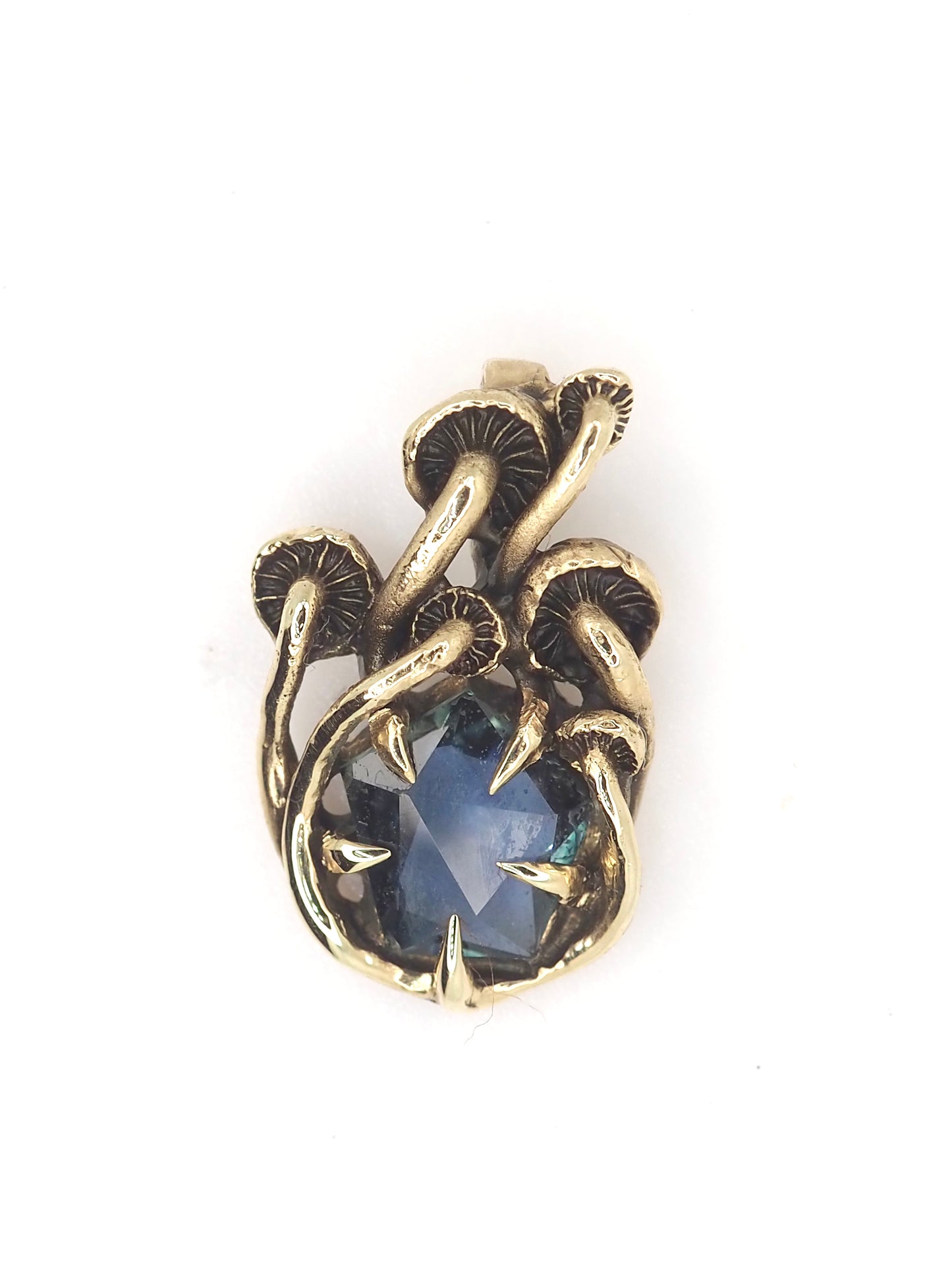 Blue Montana sapphire geo cut .5ct