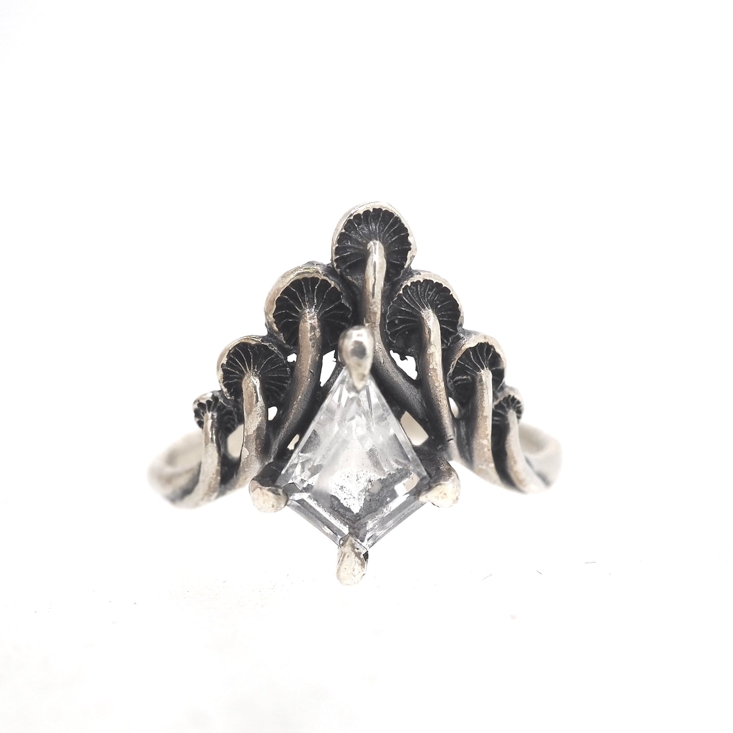 Mushroom peak ring in silver