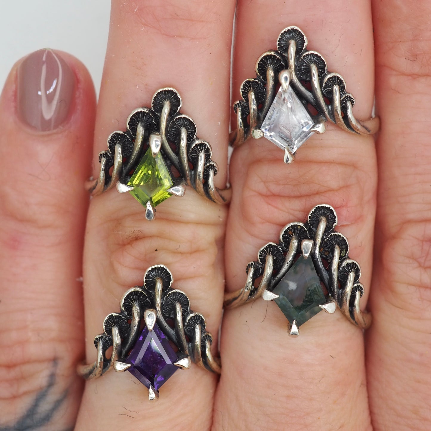 Mushroom peak ring in silver