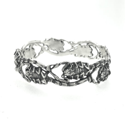 Scorpion infinity bangle