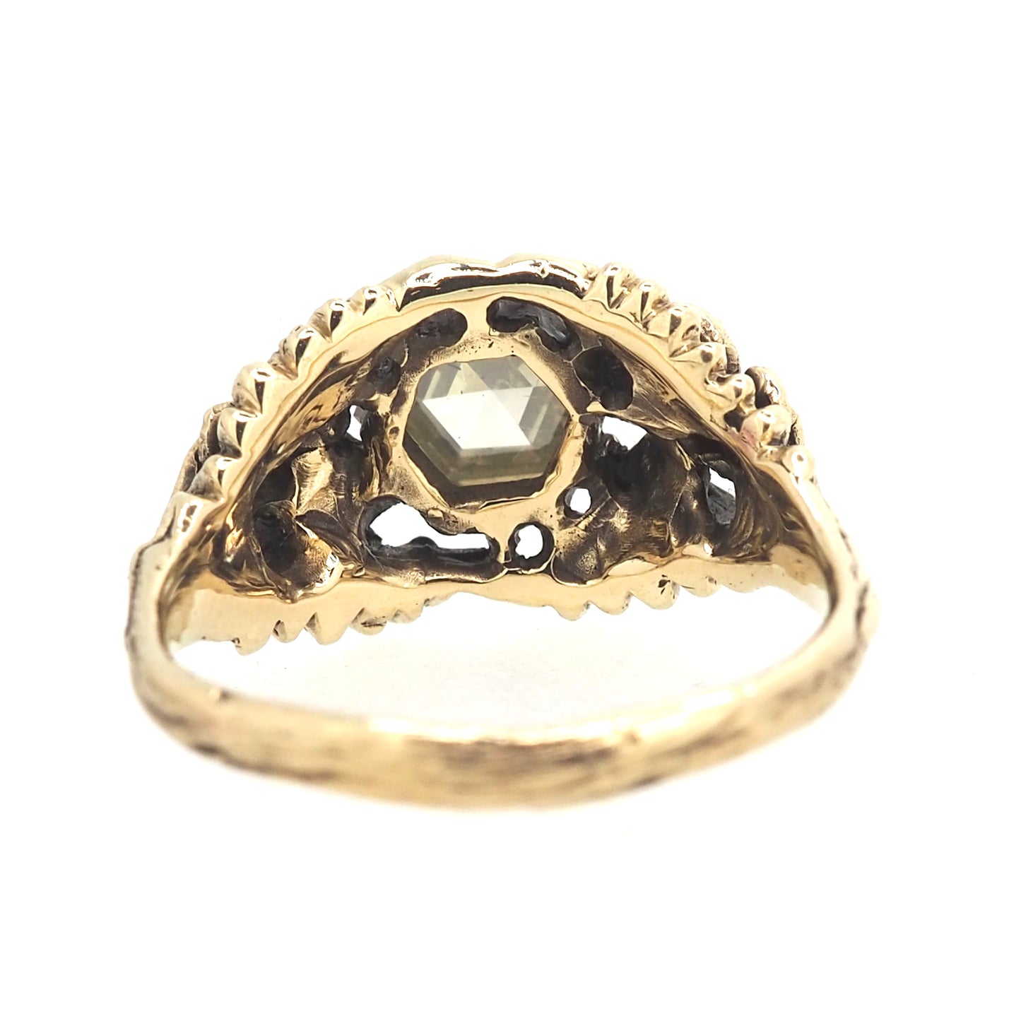 Oasis ring with champagne diamond