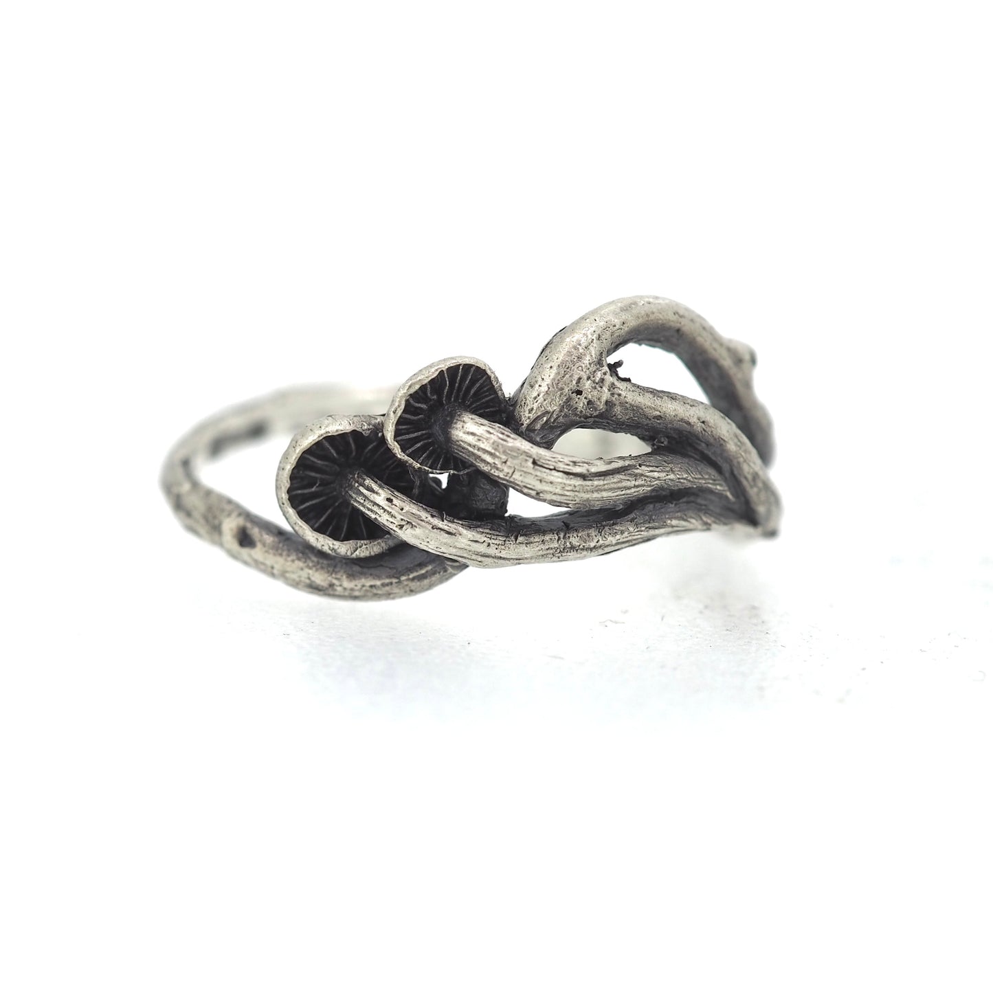 Mushroom wave ring