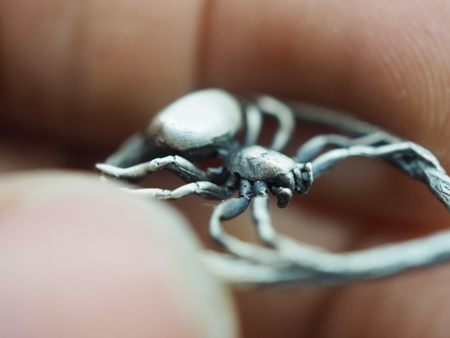 Orb weaver necklace