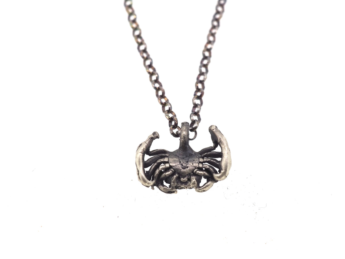 Crab necklace Theethjewelry