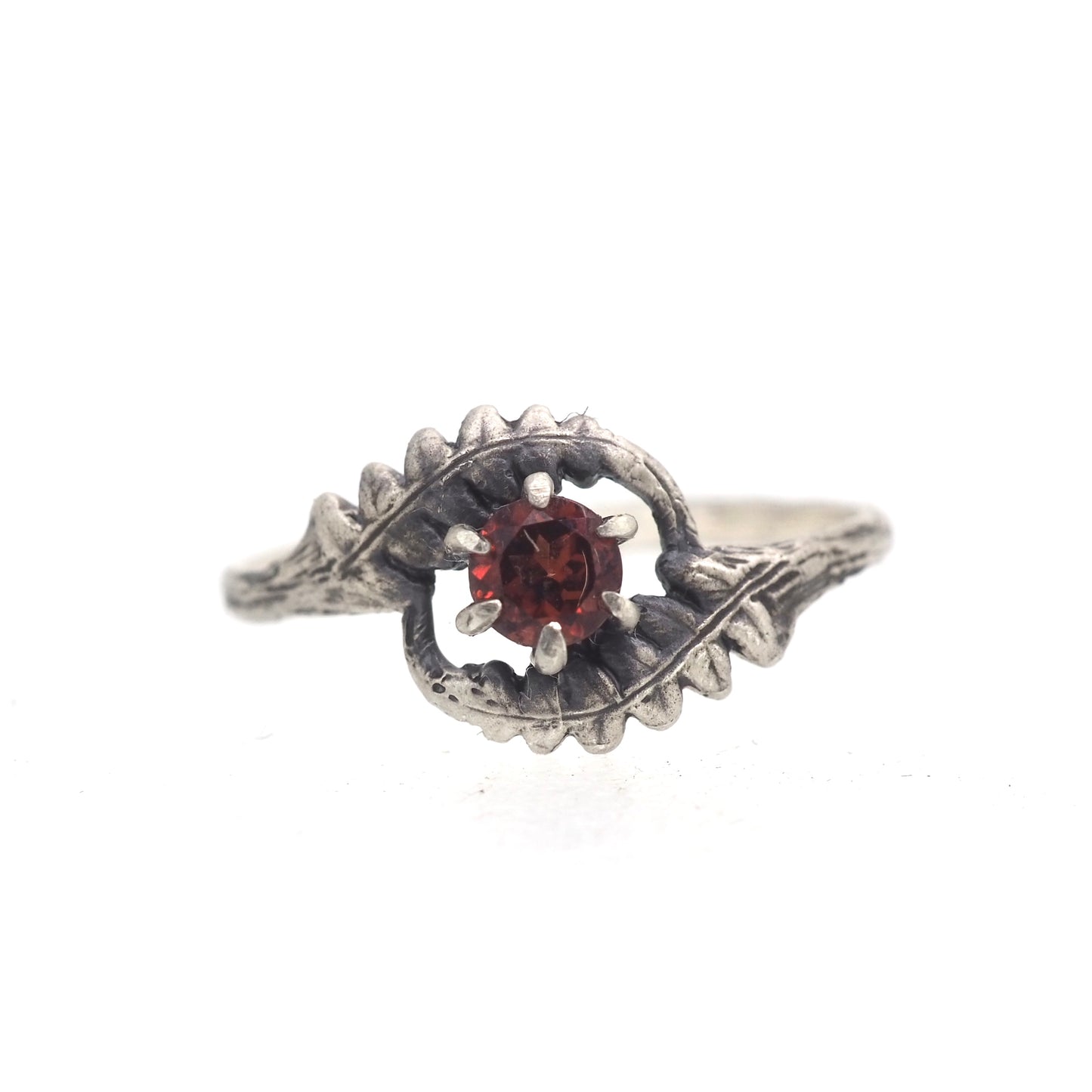 Fernfinity and gemstone ring