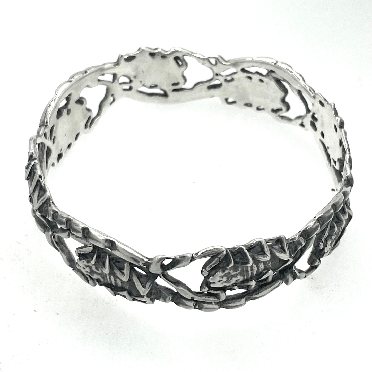 Scorpion infinity bangle