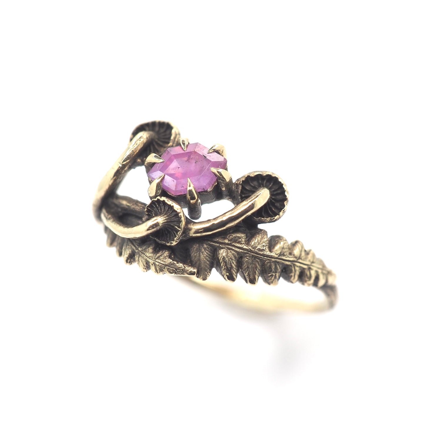 Sisters ring with pink sapphire