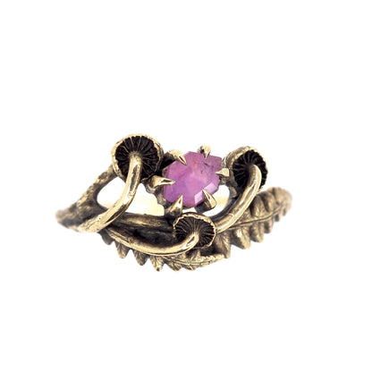 Sisters ring with pink sapphire
