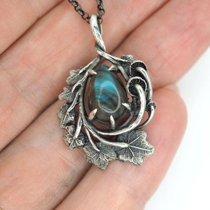 Framed labradorite  pendant