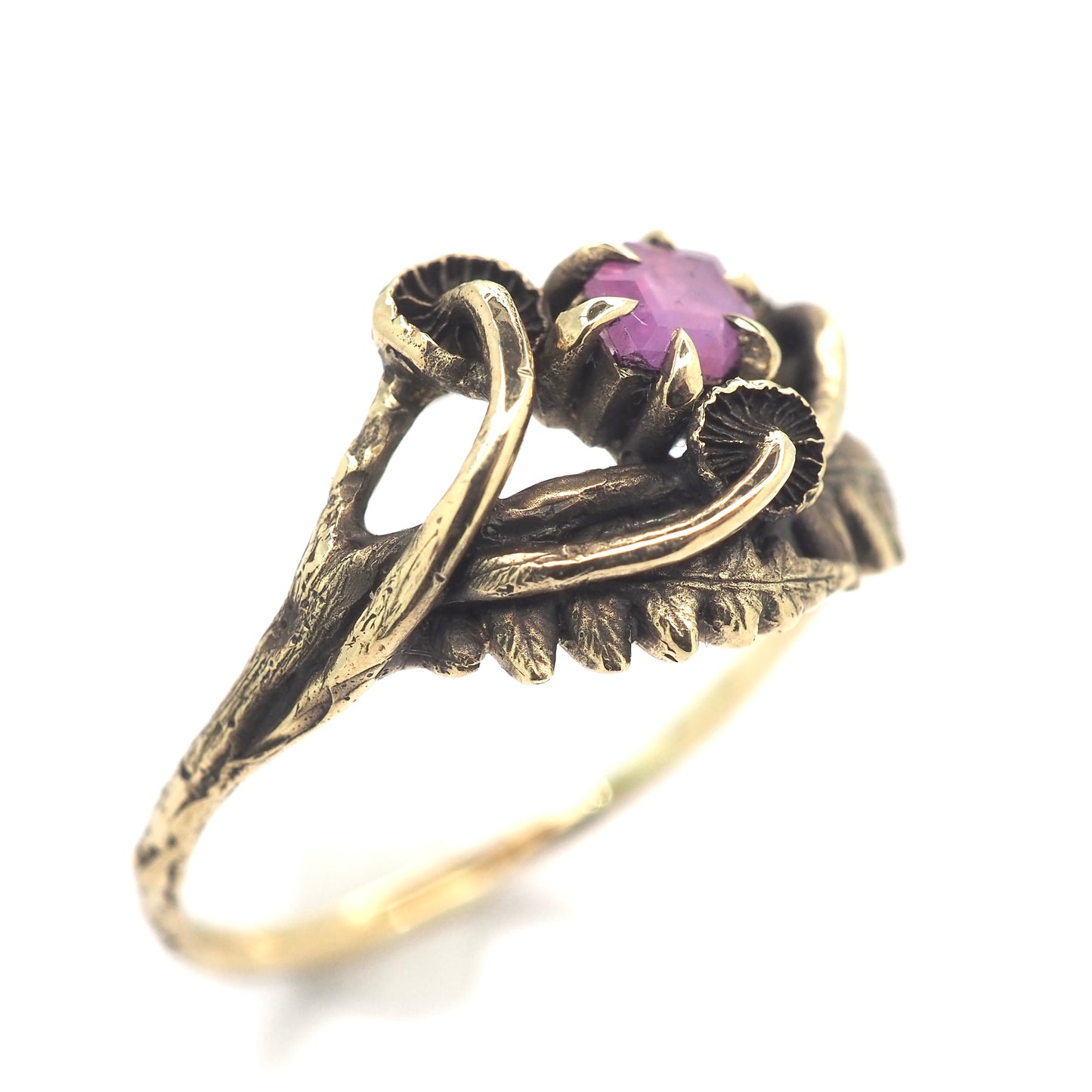 Sisters ring with pink sapphire