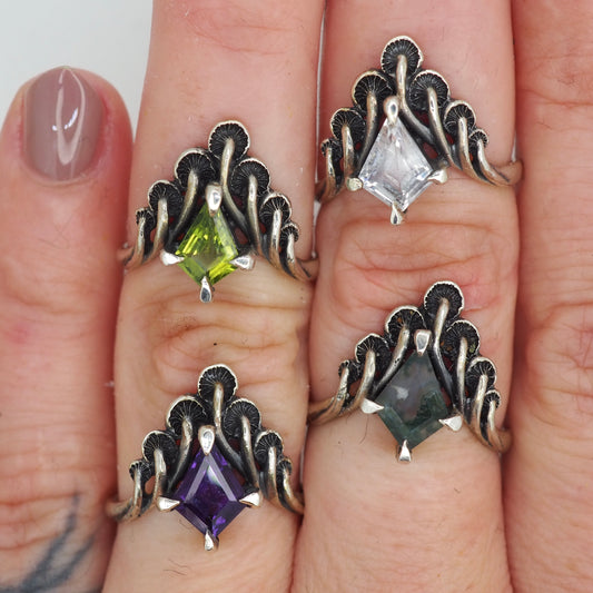 Mushroom peak ring in silver
