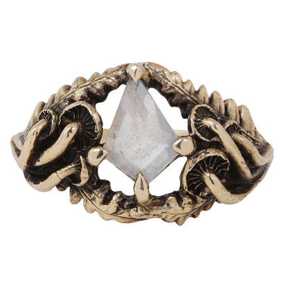 Oasis ring with kite diamond