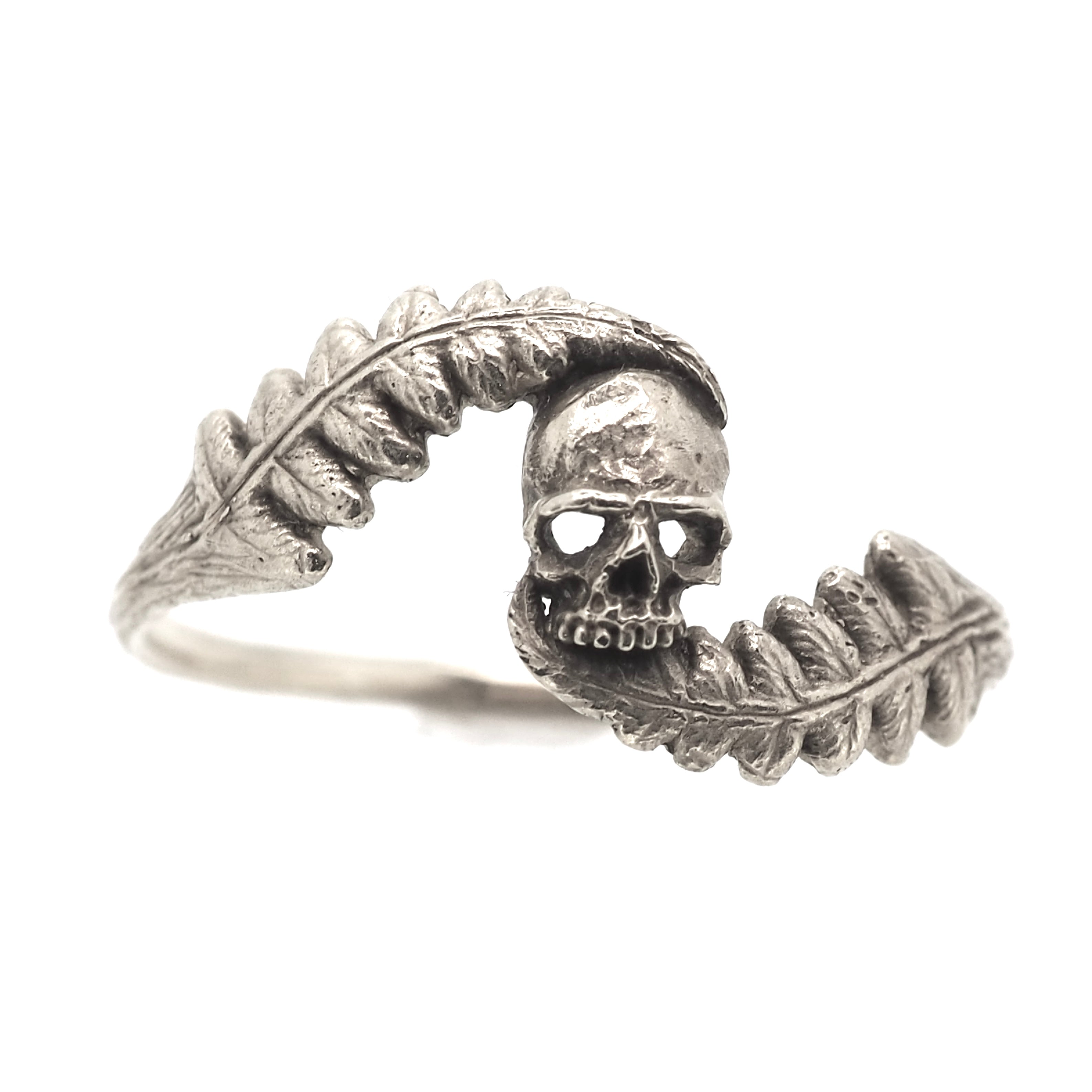 Swirly fern and skull ring