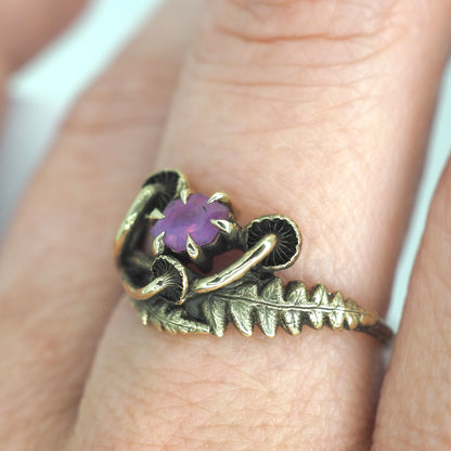 Sisters ring with pink sapphire