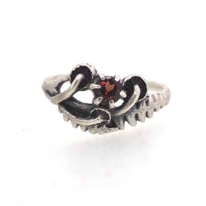 Three sisters ring in silver