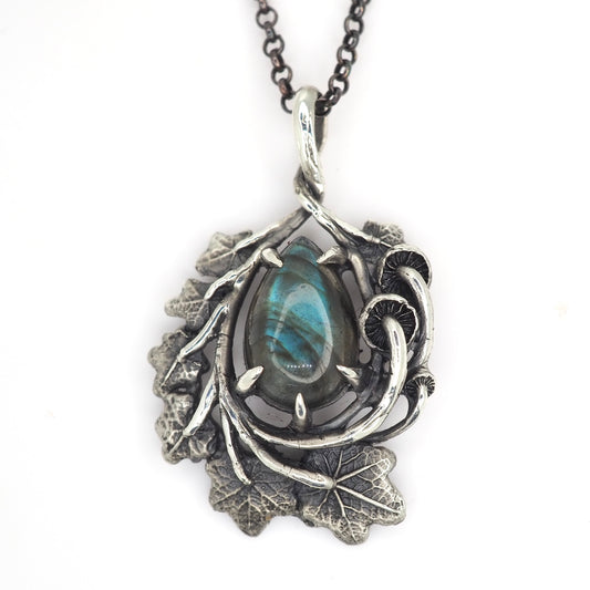 Framed labradorite  pendant