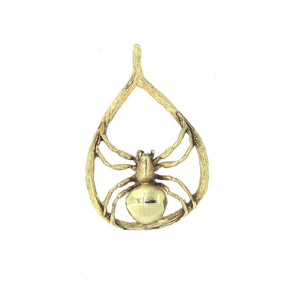 Orb weaver pendant In gold