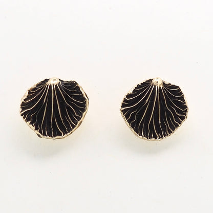 Oyster mushroom studs