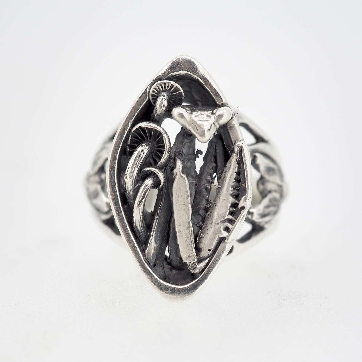 Mantis navette ring