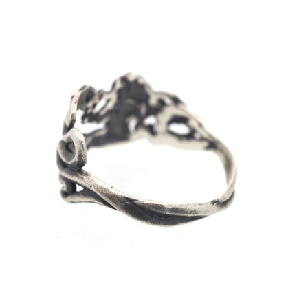 Nudie and the serpent ring