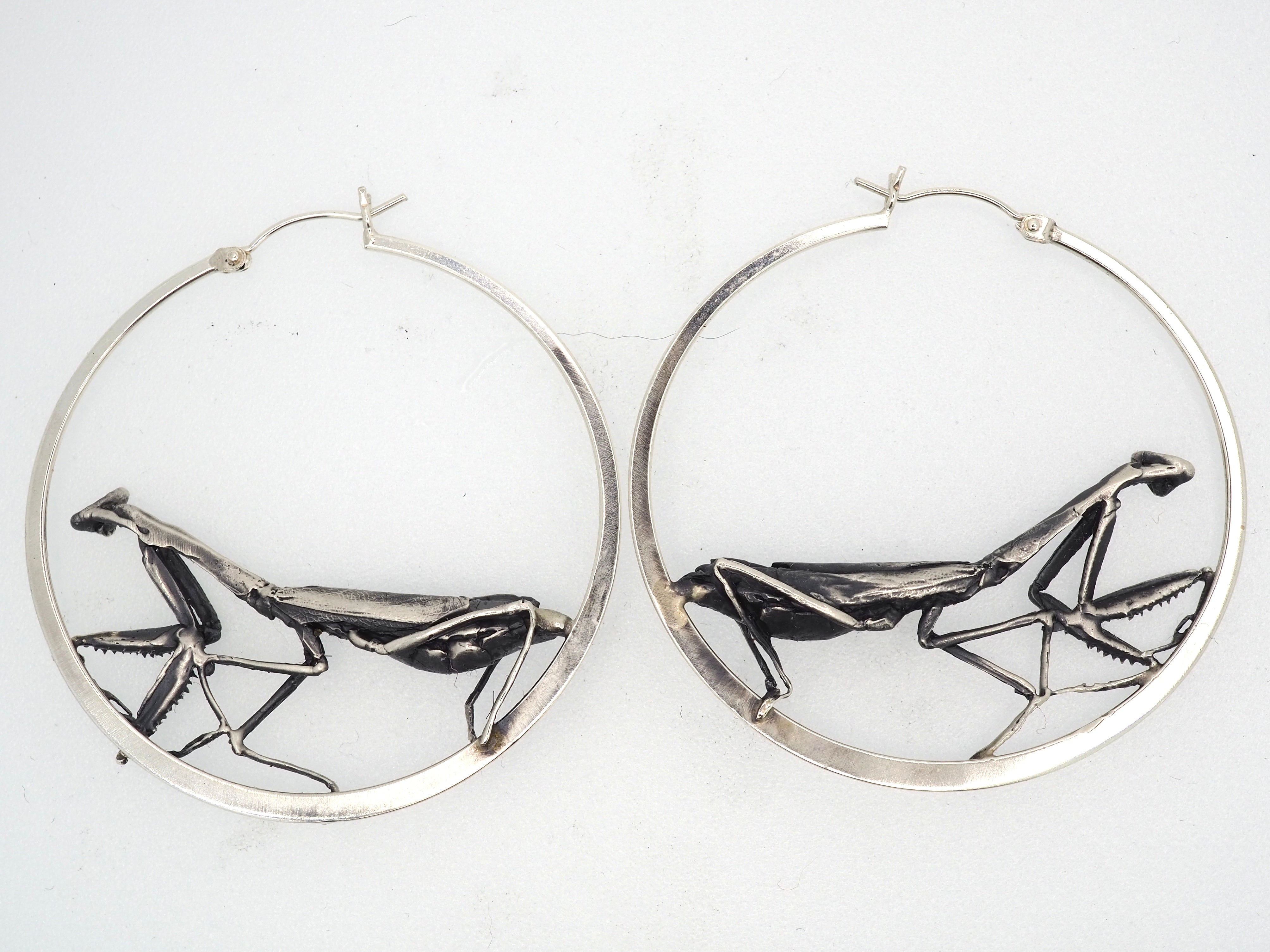 Mantis hoop earrings