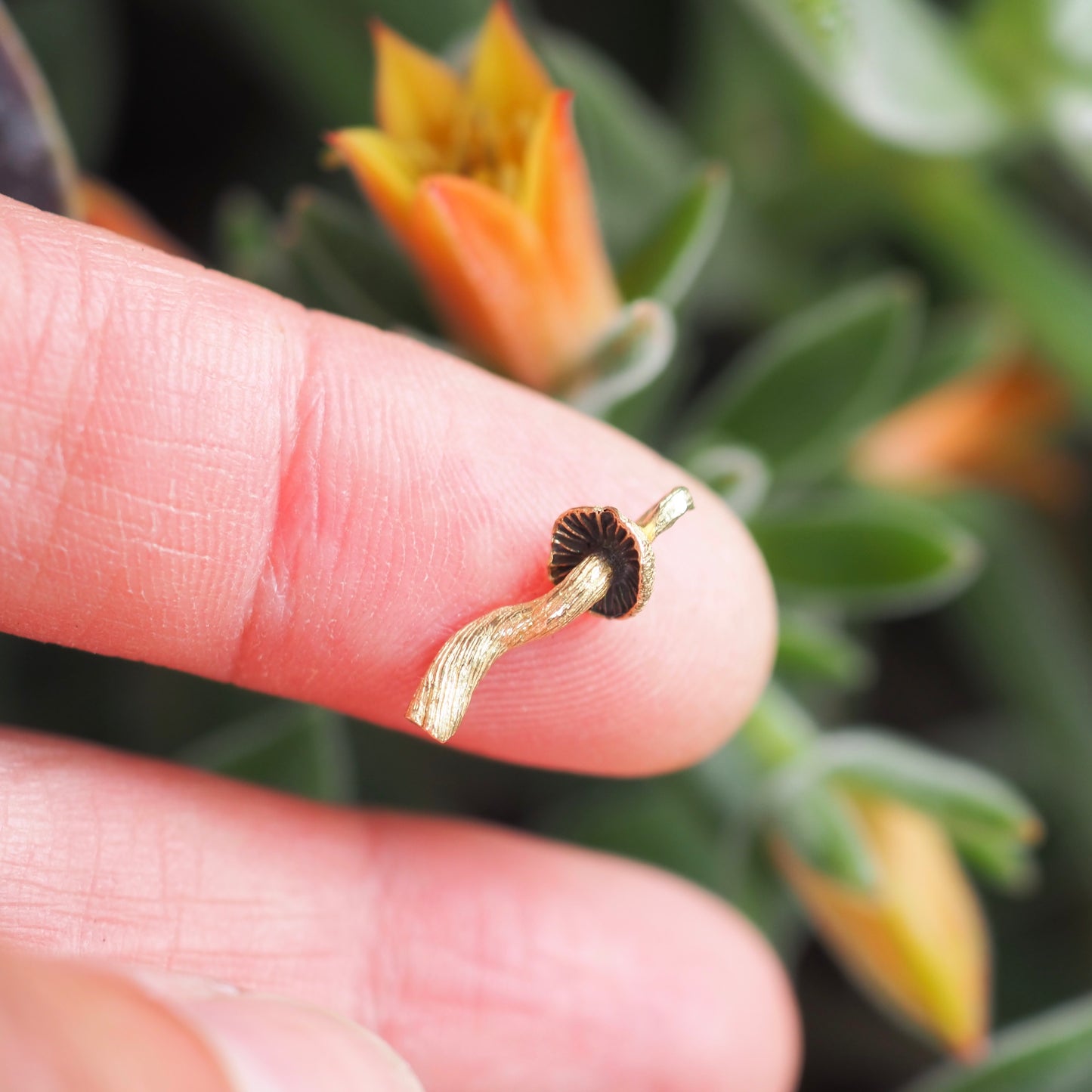 Small mushroom pendant