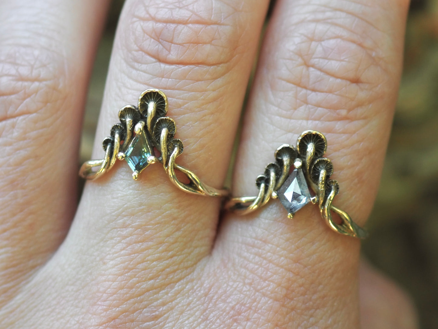 Mushroom peak ring