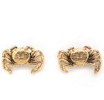 Crab earrings in gold