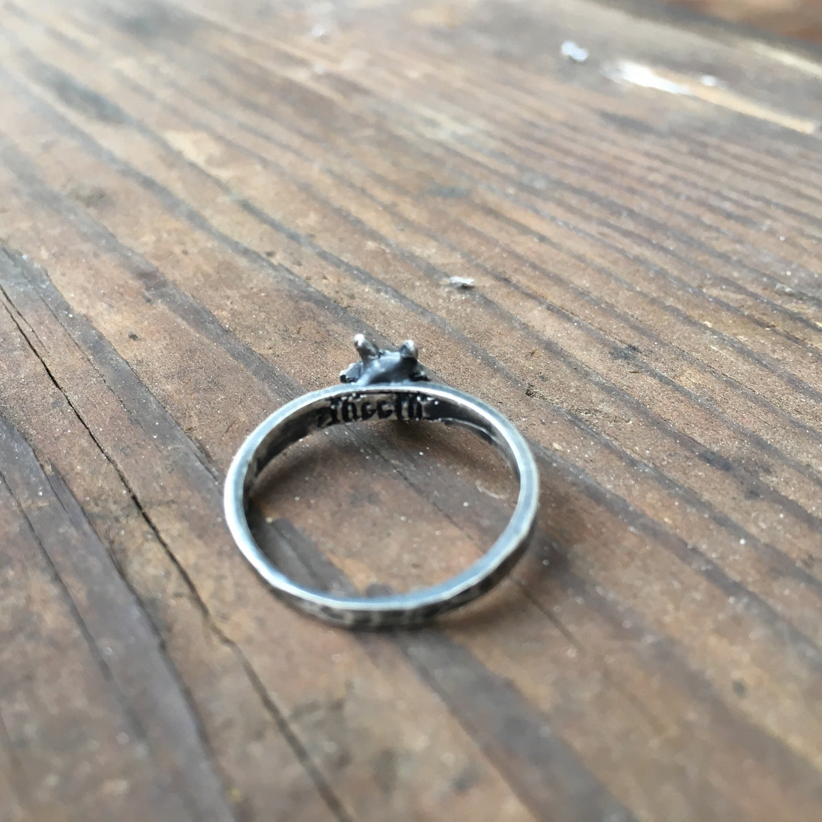 Little devil ring