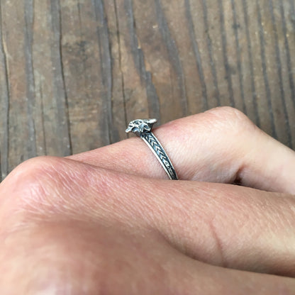 Little devil ring