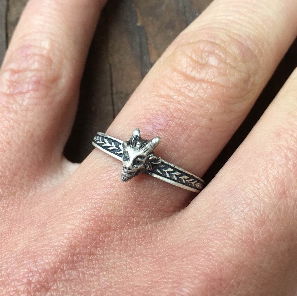 Little devil ring
